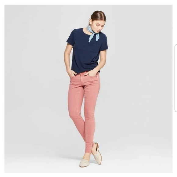 2/$15 Universal THREAD Relaxed Fit Short Sleeve Crewneck Pocket T-shirt - Picture 3 of 11